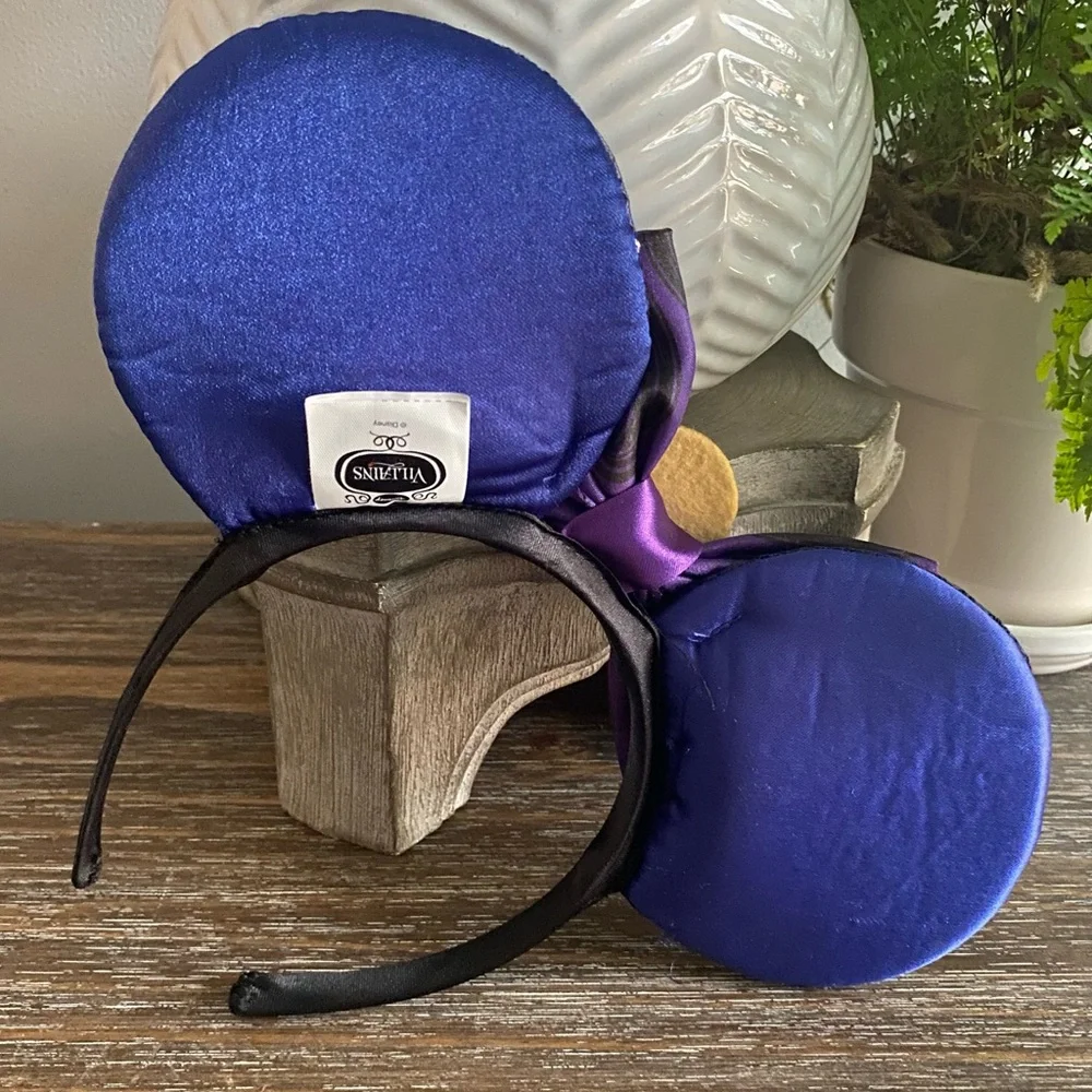 Disney 100‎ Villains Ursula Sequined Mickey Mouse Ears Headband Black Purple